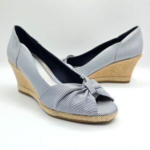 Life Stride Rhonda Blue White Striped Peep Toe Wedge Shoes Size 6